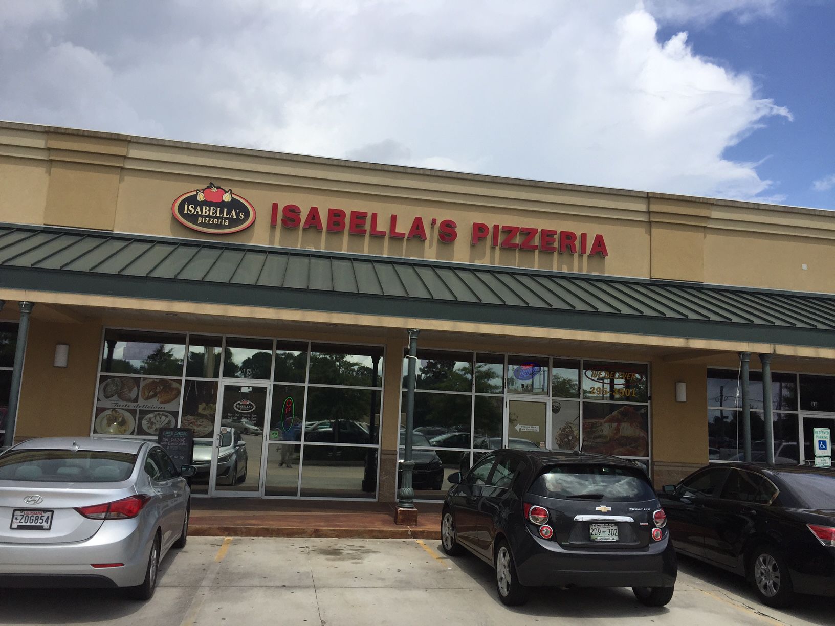 Isabella's Pizzeria exterior for Red